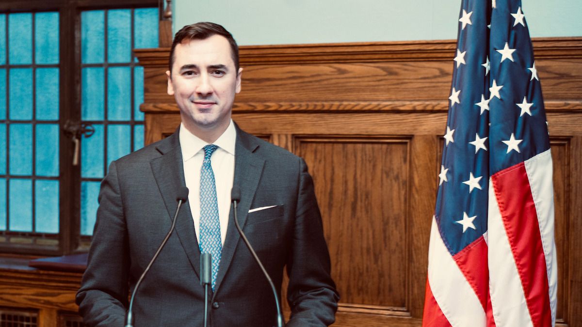 A kínai „selyemúttal” rivalizáló nemzetközi kereskedelmi út épül Kelet és Nyugat között – republikánus stratéga a Mandinernek