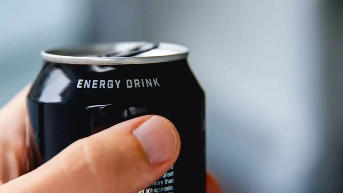 Egyre több fiatal életébe kerül az energiaital, de mi van benne?