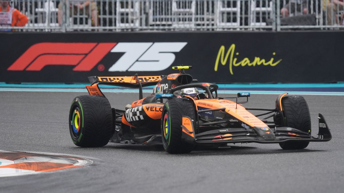 Falnak csapódó Alonso, biztonsági autó mögé szoruló Norris – drámaira sikeredett a sprintfutam Miamiban (VIDEÓ)