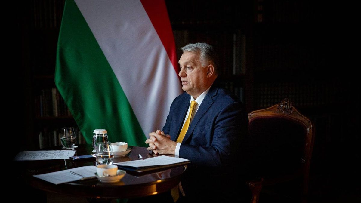 Orbán Viktor üzent az új román államfőnek