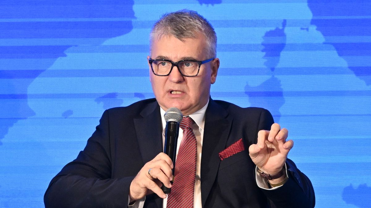 Szakértő: csúnyán visszaélnének a helyzettel a kereskedők, ha nem maradna érvényben az árrésstop – az ingatlanpiacra is kiterjeszthetik