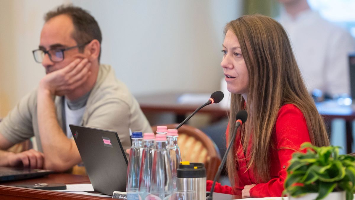 A Kutyapárt mindenkit üt-vág: elege van abból, ami a fővárosban folyik