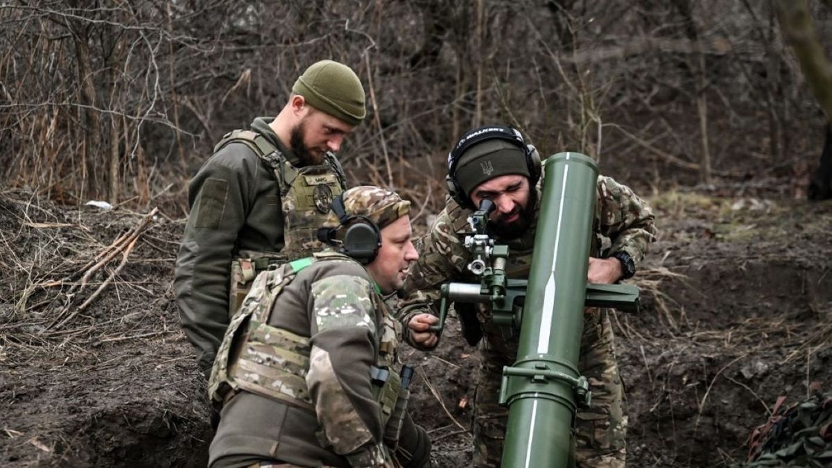 „Hülye parancsokra” hivatkozva távozott egy ukrán dandárparancsnok, vezérkari vizsgálat indult ellene