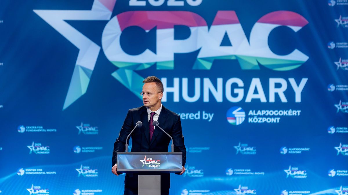 Szijjártó Péter: Itt az ideje, hogy támadásba lendüljünk