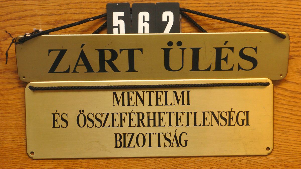 Nem rejtegethetik tovább a vagyonukat az EP-képviselők