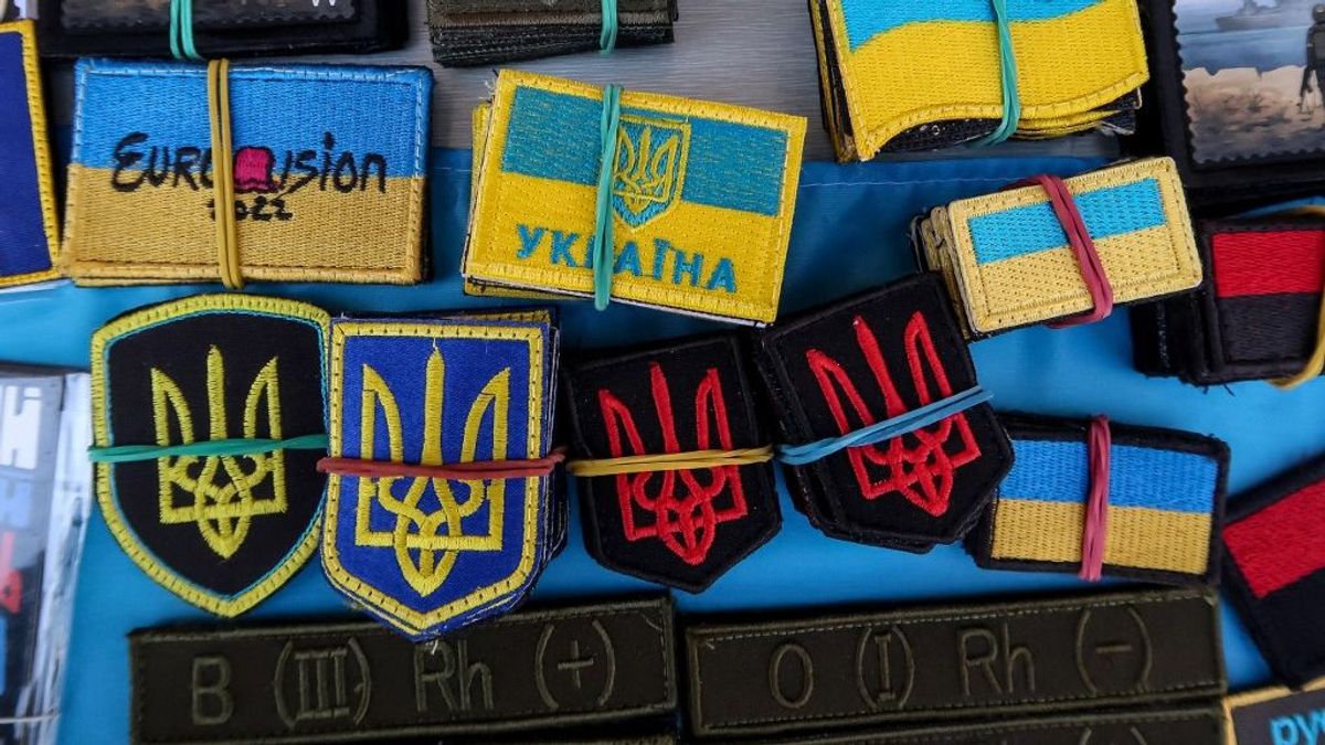 Ukrajna politikai keresztútja: pártbetiltások, nyelvtörvények, lejárt mandátum