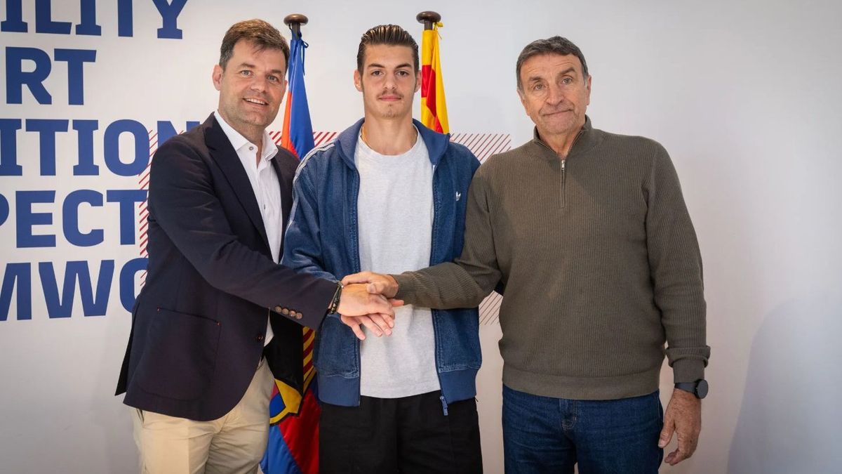 Immár hivatalos: hosszabbított BL-győztes magyar kapusával a Barcelona!