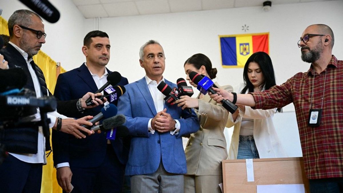Exit poll: a szélsőjobboldali, magyargyűlölő George Simion nyerte a román elnökválasztás első fordulóját