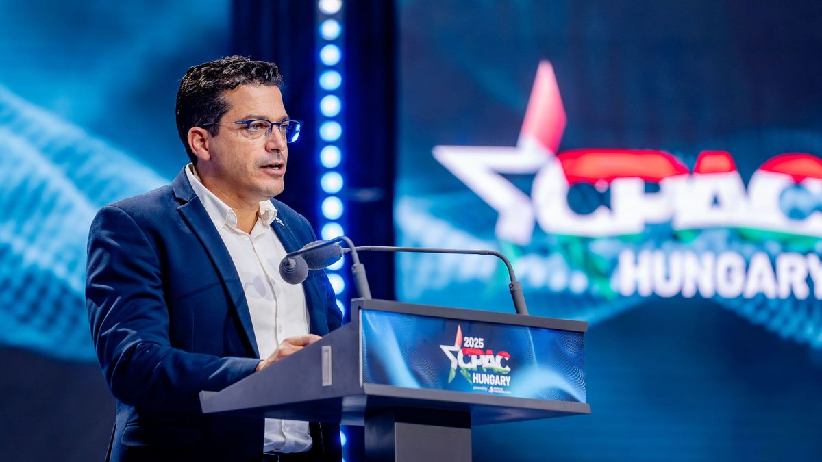 Egy zsidó ember ma sokkal nagyobb biztonságban érzi magát Budapesten, mint Párizsban – izraeli miniszter a Mandinernek