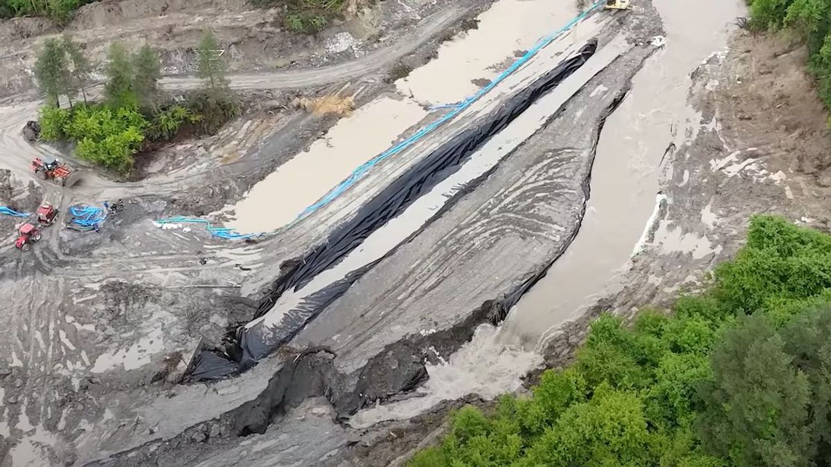 Megnyílt a föld Parajdon, egyre súlyosabb a helyzet (VIDEÓ)