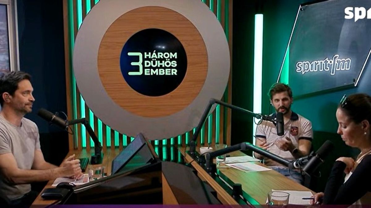 Ezt csúnyán benézték Egri Viktorék: húsz percig csámcsogtak a Harcosok Klubjáról szóló kamuposztokon (VIDEÓ)
