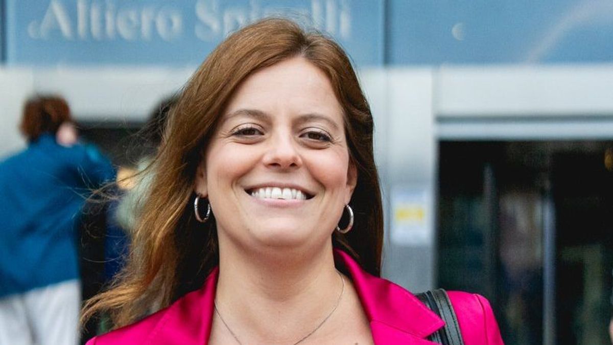 A pofátlanság zenitje: a magyarokat agyba-főbe verő Ilaria Salis büszkén közölte, visszajön Magyarországra, hogy a Pride-on vonuljon