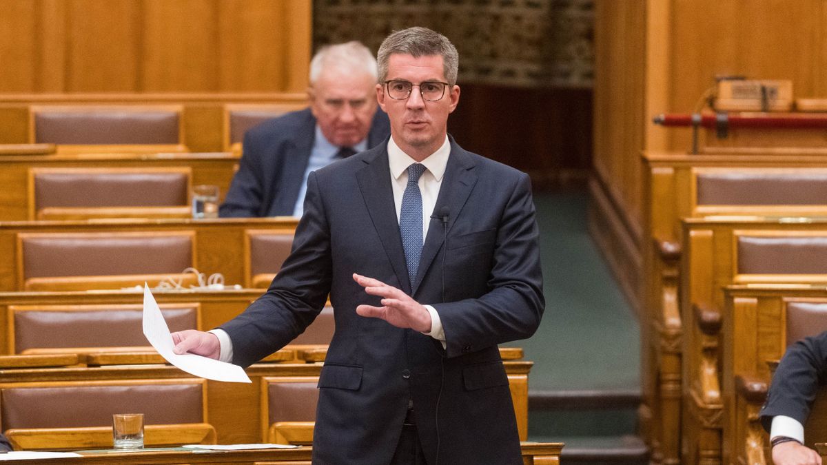 Egyelőre lekerül a törvényalkotási bizottság napirendjéről az átláthatósági törvény