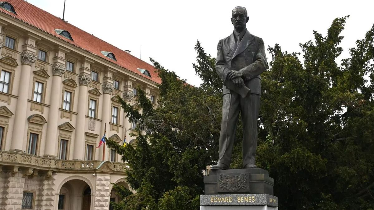 Megmozdult a cseh értelmiség: hosszú évtizedek után igazságot tennének Edvard Benes ügyében
