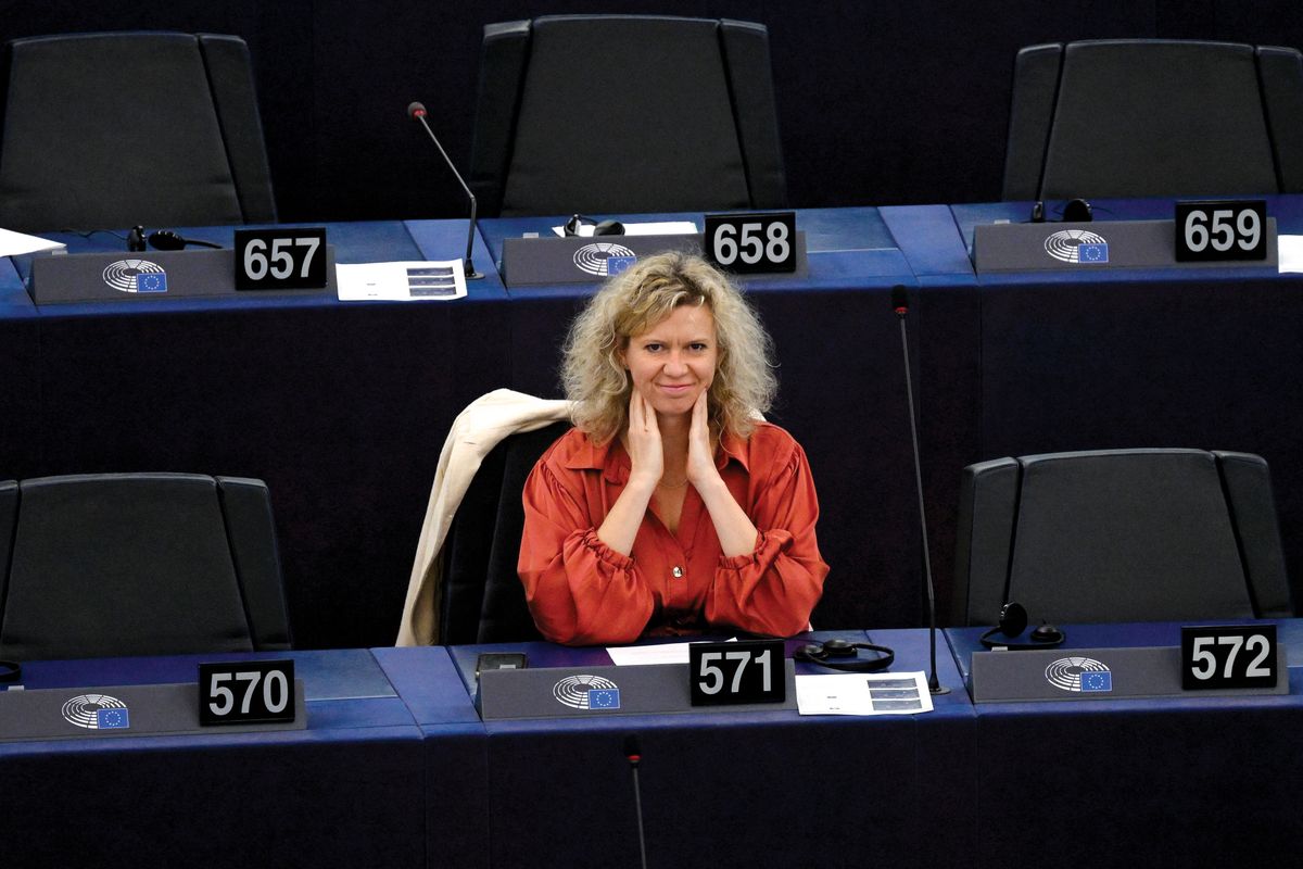 KOLLÁR Kinga