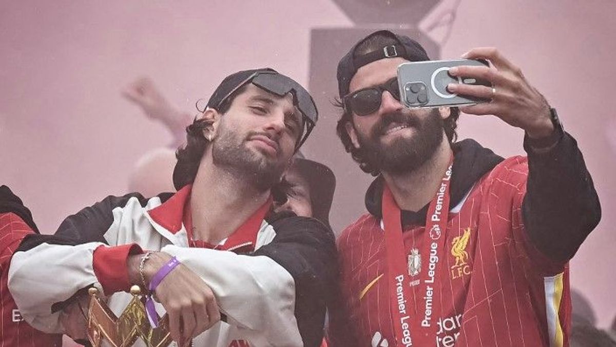 Szoboszlaival hirdetik Angliában: ilyen érzés megnyerni a Premier League-et (FOTÓ)