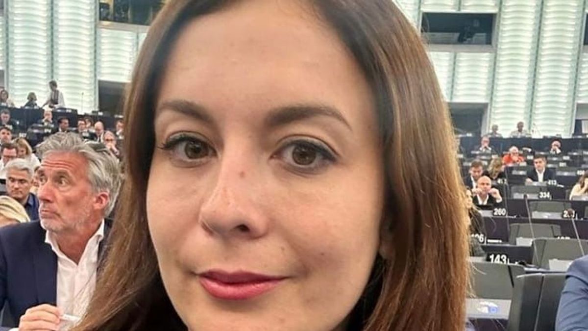 Darabokra szedték Cseh Katalint a saját Facebook-oldalán a kommentelők