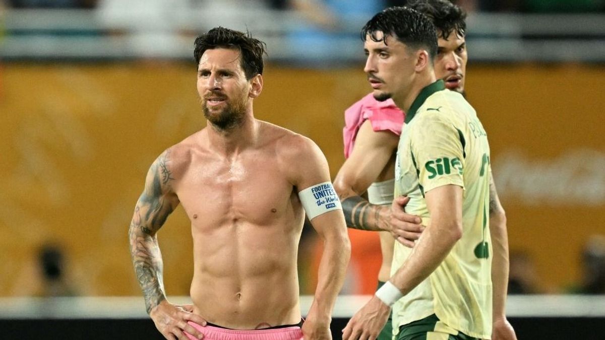 Itt a legégetőbb kérdés a világ legjobb labdarúgójával kapcsolatban!