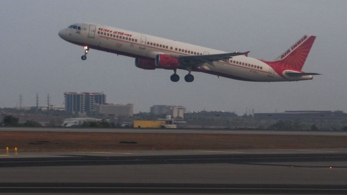 Rendszerszintű problémák: újabb Air India-repülőgép fordult vissza műszaki hiba miatt