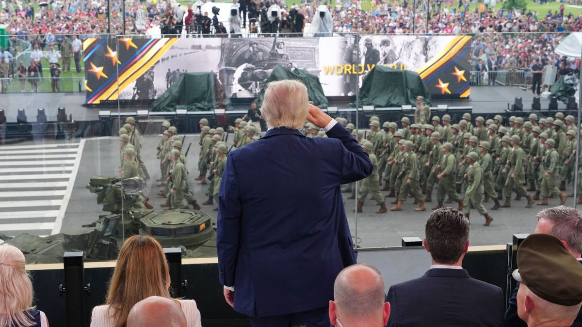 Több ezer katona és több száz harci jármű – így ünnepelték az amerikai hadsereg megalakulásának jubileumát (GALÉRIA)