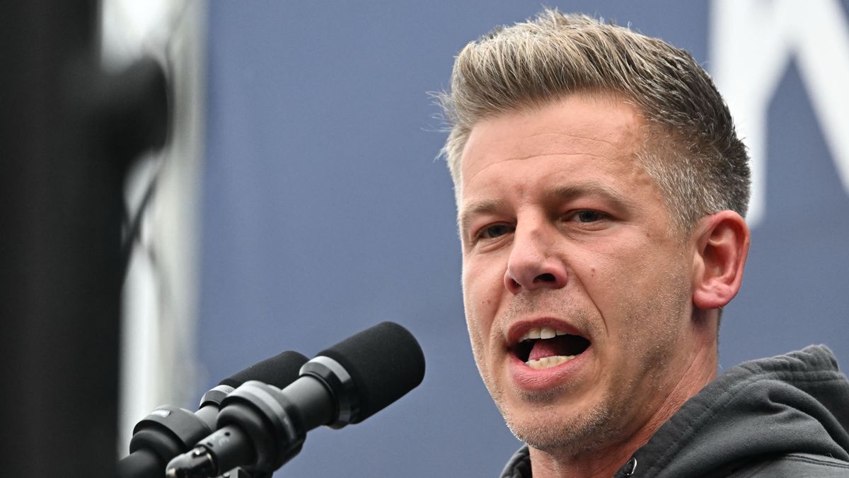 Íme, az önimádó, gátlástalan kis talpnyaló prototípusa