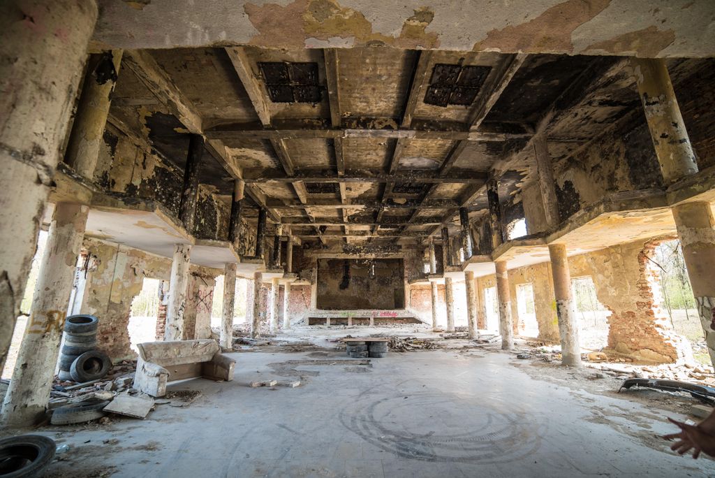 Veszprém Szentkirályszabadja volt laktanya és lakótelep szellemváros halott város
Urbex Hajner Gyula elhagyott épületek
2016.04.13. fotó: Németh András Péter