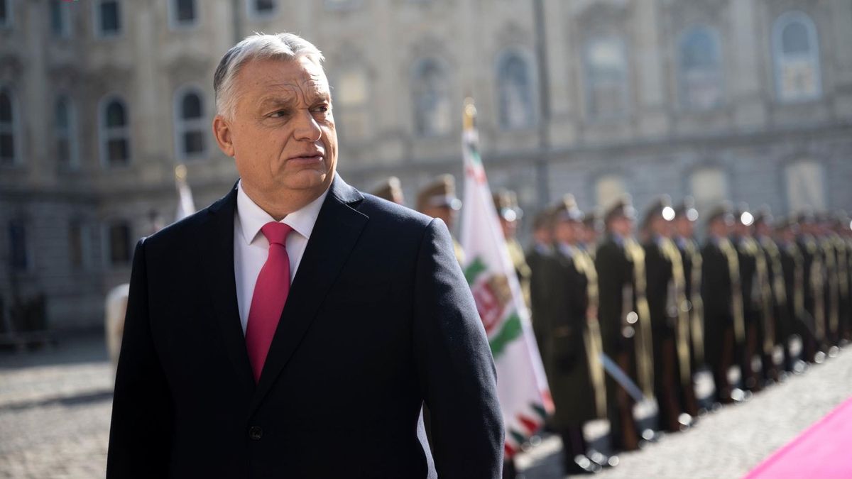 Orbán Viktor felszólította Manfred Webert: „Magyarország nemzeti kormányát nem fenyegetheti és annak miniszterelnökét sem utasíthatja!”