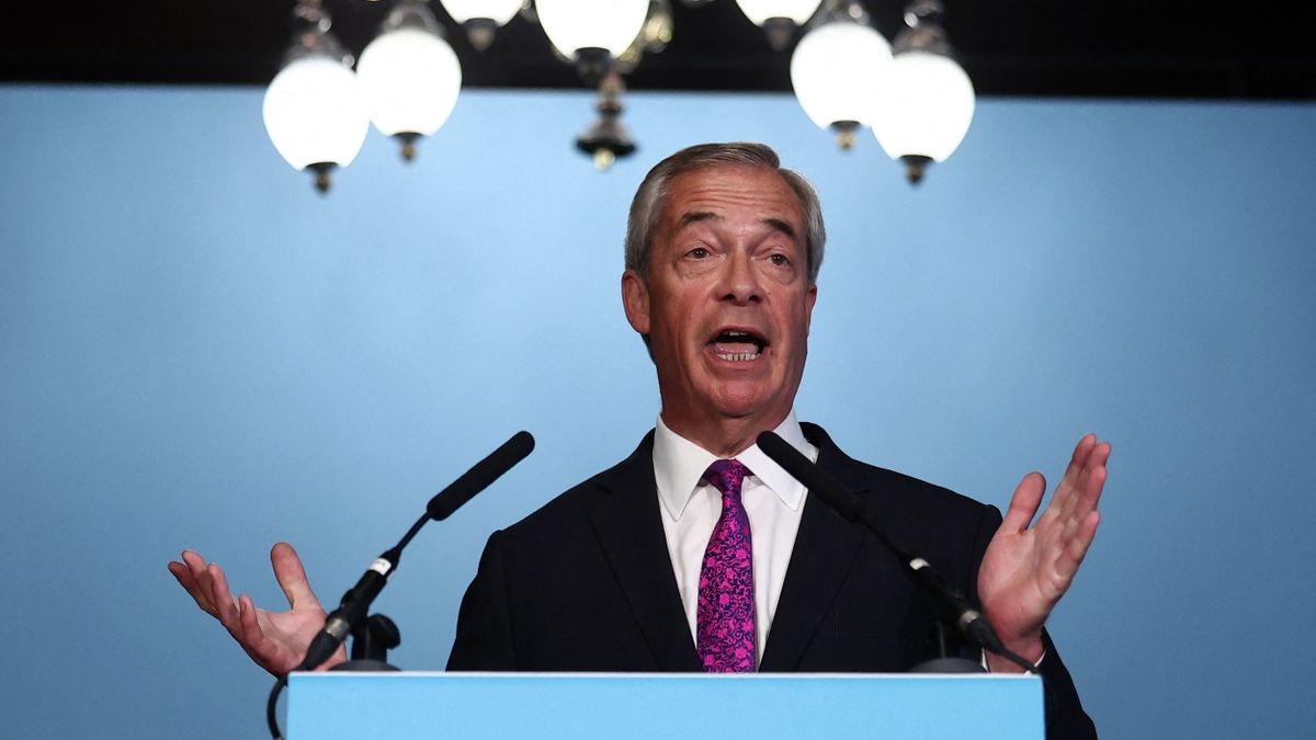 Kitört a burkabotrány Nigel Farage pártjában – lemondott a Reform UK muszlim elnöke