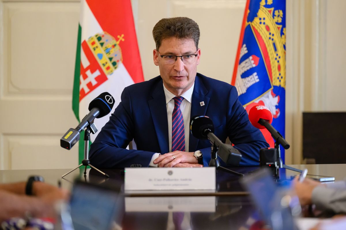 CSER-PALKOVICS András