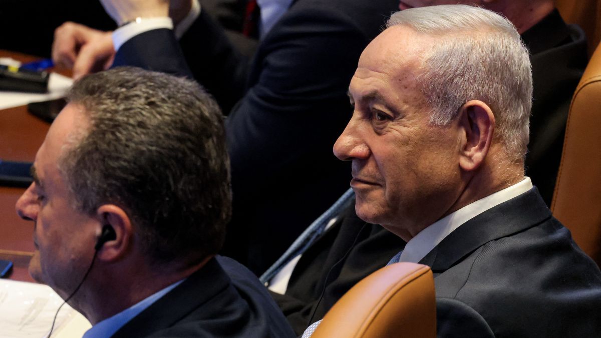 Veszélyben Netanjahu kormánya a hárédik sorozása miatt