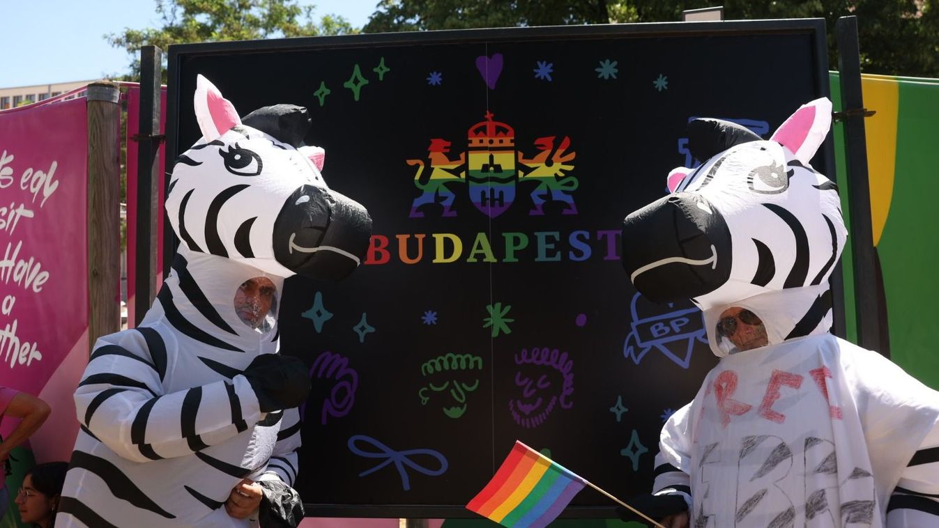 Férfiak női ruhákban, meg a főpolgármester – képeken Karácsonyék bulija, a „Budapesti Büszkeség"(GALÉRIA) Kép