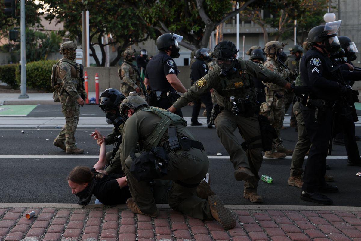 US agents, protesters clash again in Los Angeles over immigration raids