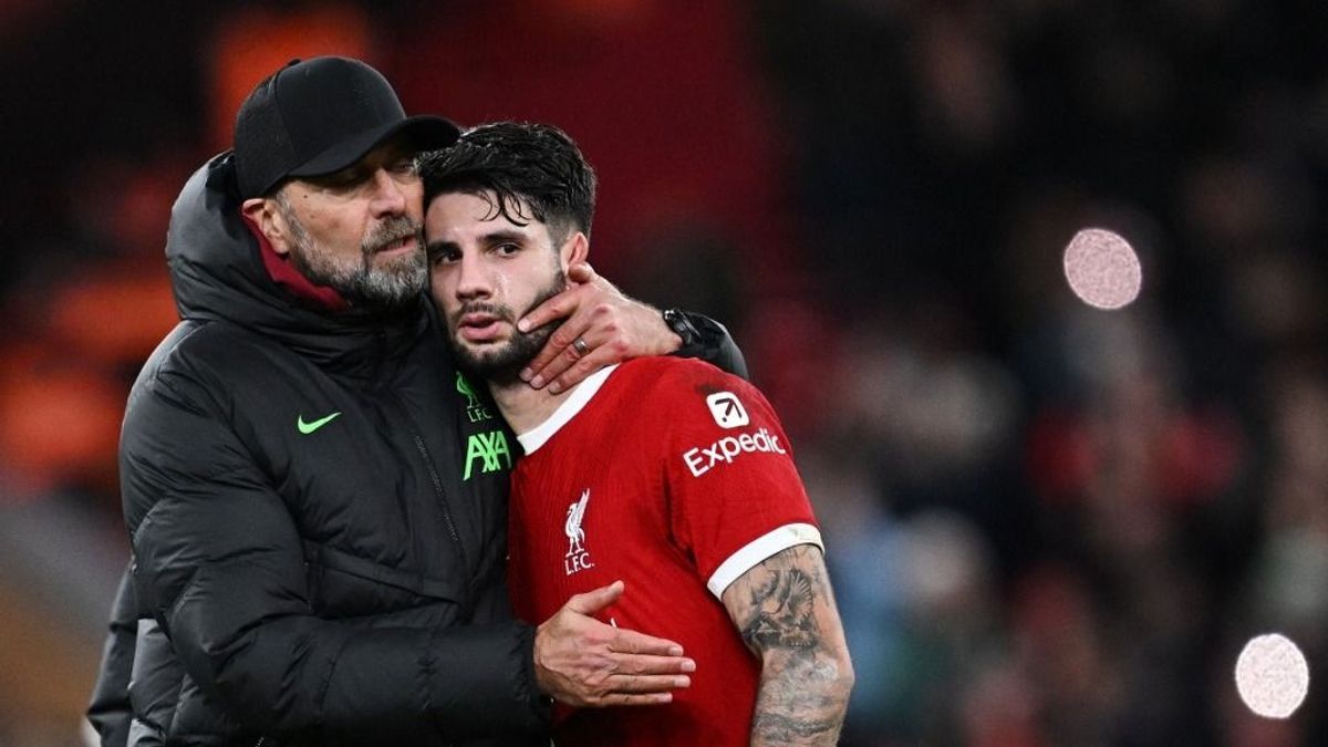 Szoboszlaiék állnak a háttérben – ezért nem távozott a liverpooli legenda
