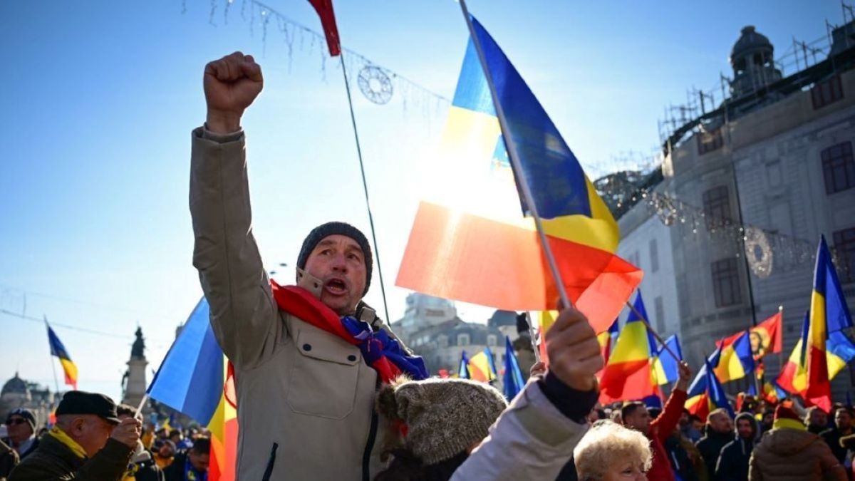 Kiirtották még a remény csíráját is a szélsőséges román pártokból: „Brüsszelből üzenik meg, ki vezesse Romániát”