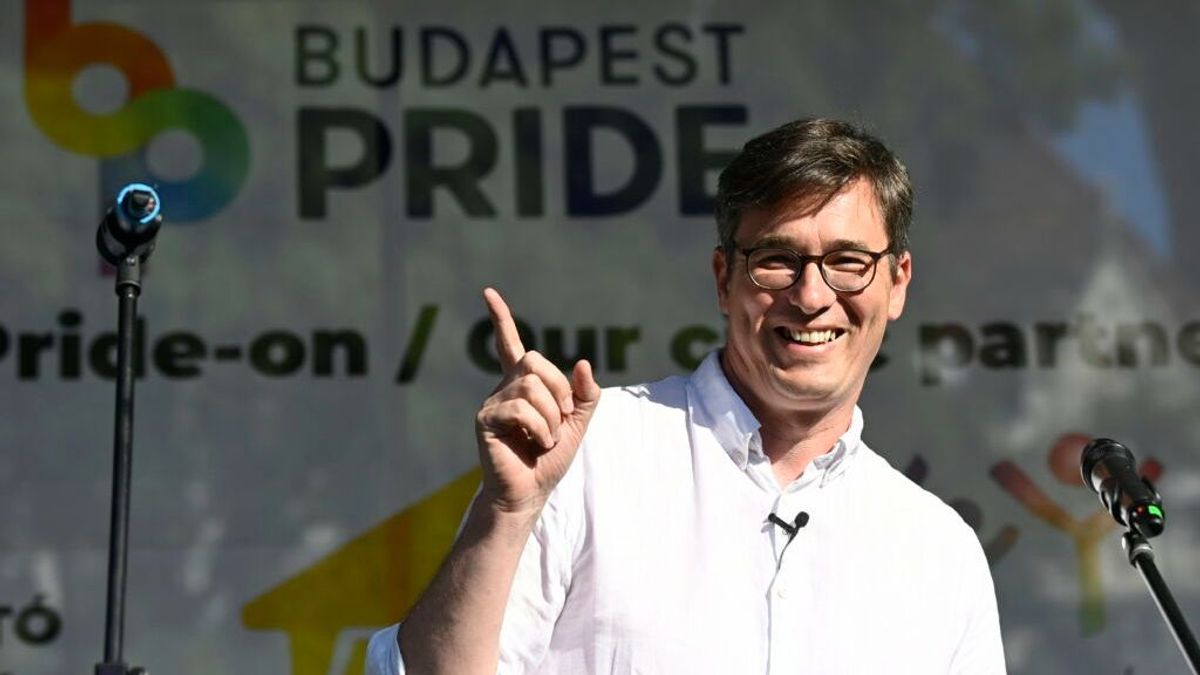 Upsz, tegnap elfelejtettem boldog születésnapot kívánni az ötvenéves Karácsony Gergelynek