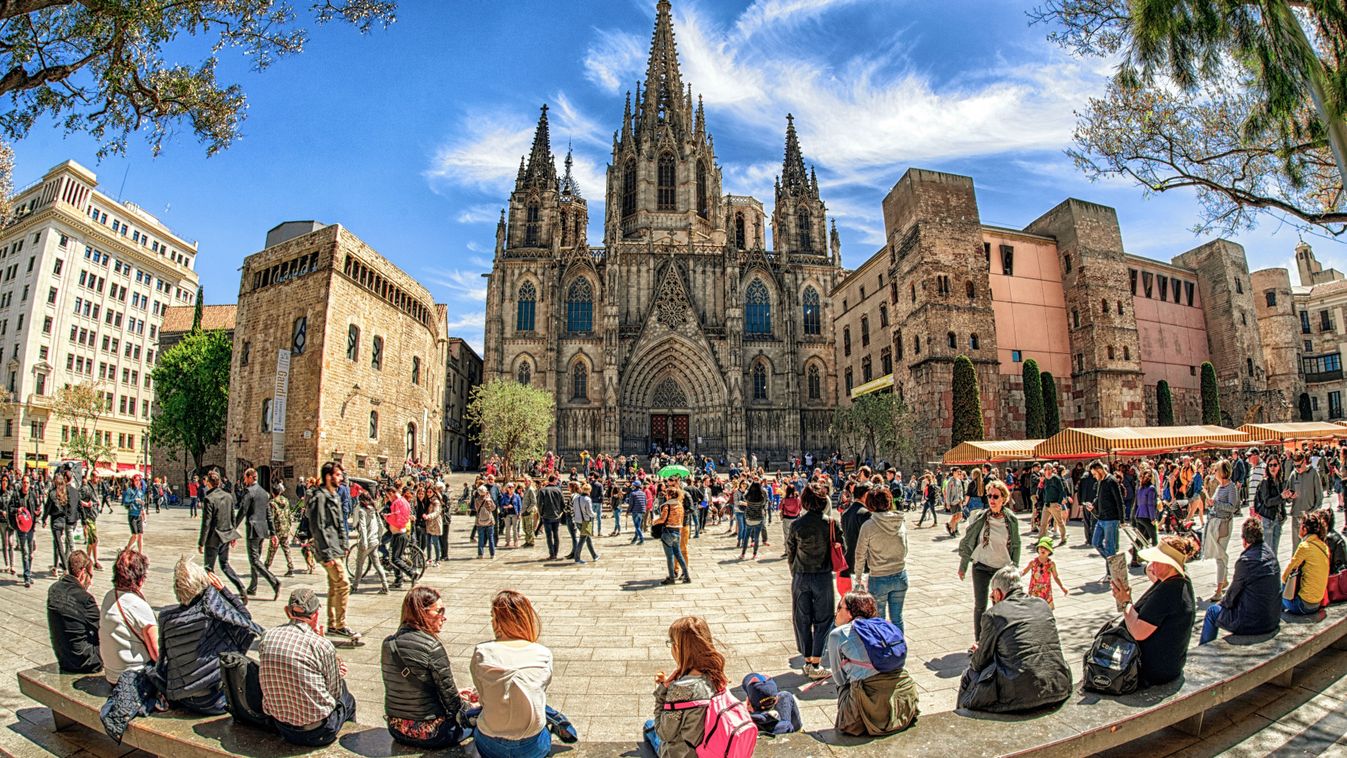 Több spanyol városban tiltakoztak ismét a tömegturizmus miatt