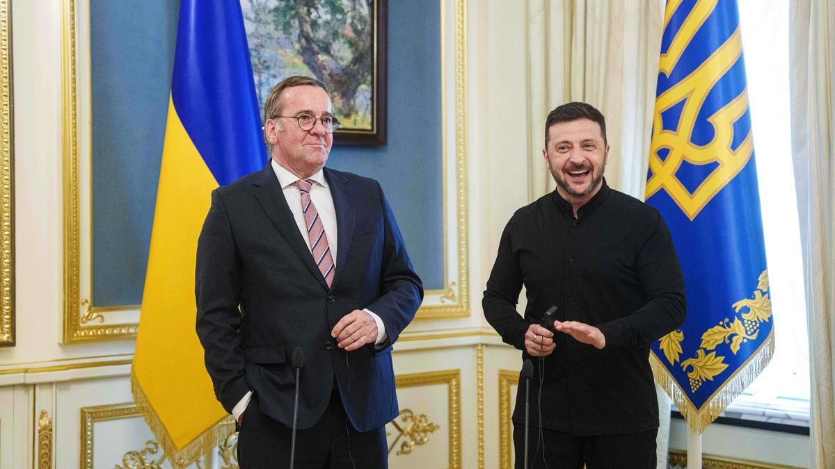 Sokkoló: Zelenszkij évi 14 ezer milliárdot követel a támogatóitól, másokkal finanszíroztatná az ukrán költségvetést