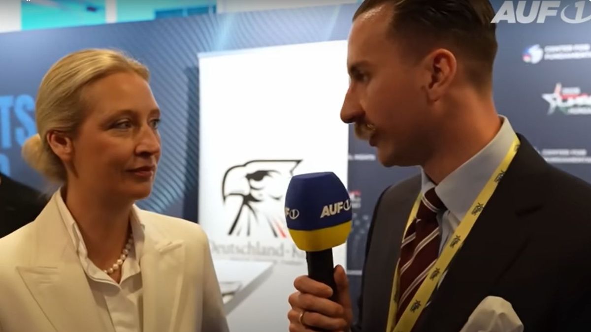 „Szeretem Orbán Viktort!“ – vallotta be a CPAC-en tartott beszéde után az AfD vezetője (VIDEÓ)