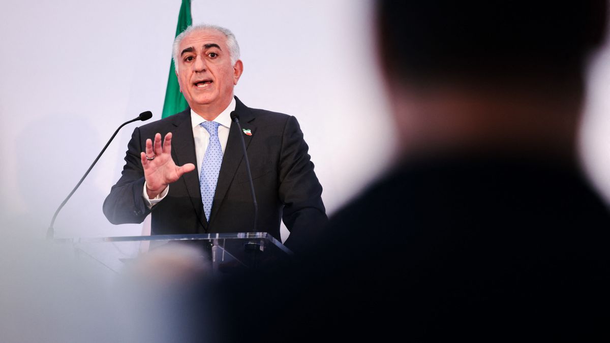 Bejelentkezett Irán vezetésére a perzsa trón örököse