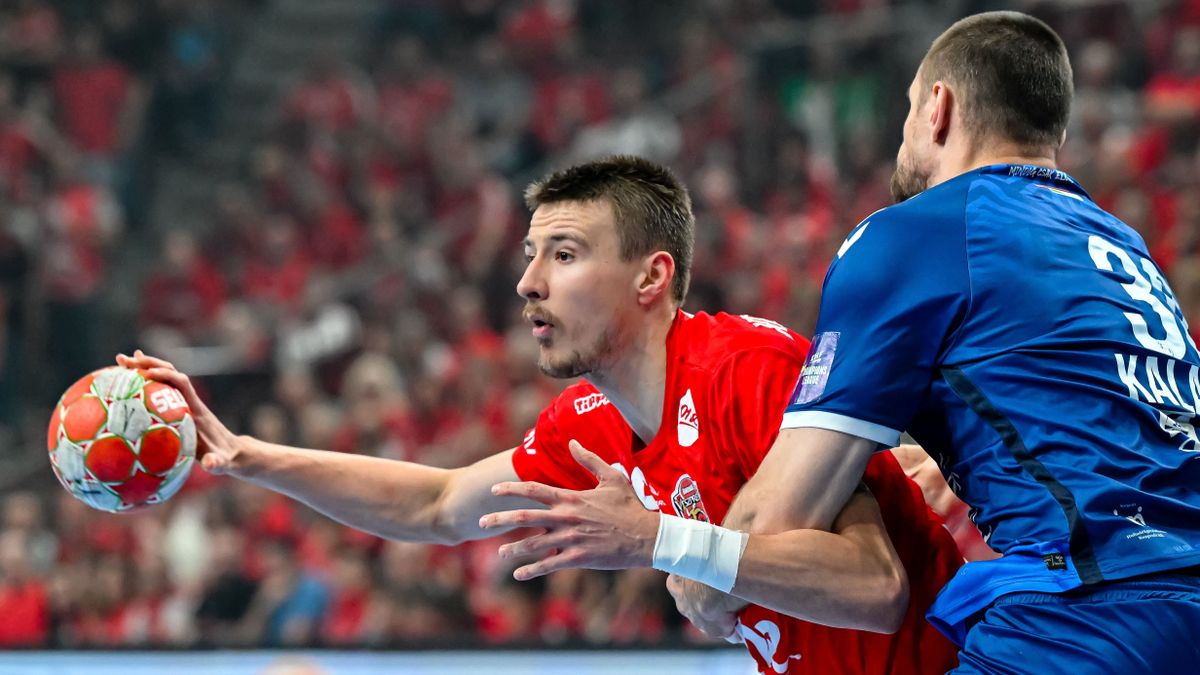 Ez gyors volt: vasárnap még Veszprémben játszott főszerepet az orosz, hétfőn meg már a lengyeleknél