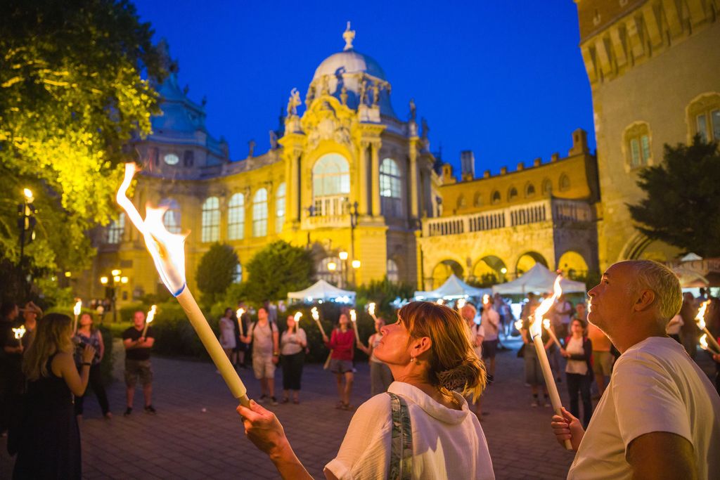 Fáklyás vártörténeti séta a Vajdahunyadvárban
Múzeumok éjszakája Budapest
20250621
fotó: Németh András Péter NAP