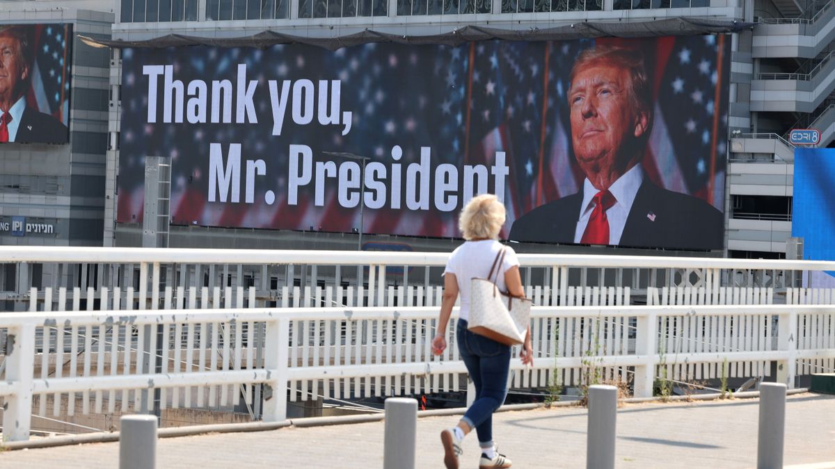 Trump megoldotta: „Irán és Izrael egyszerre jött hozzám békét kérni”