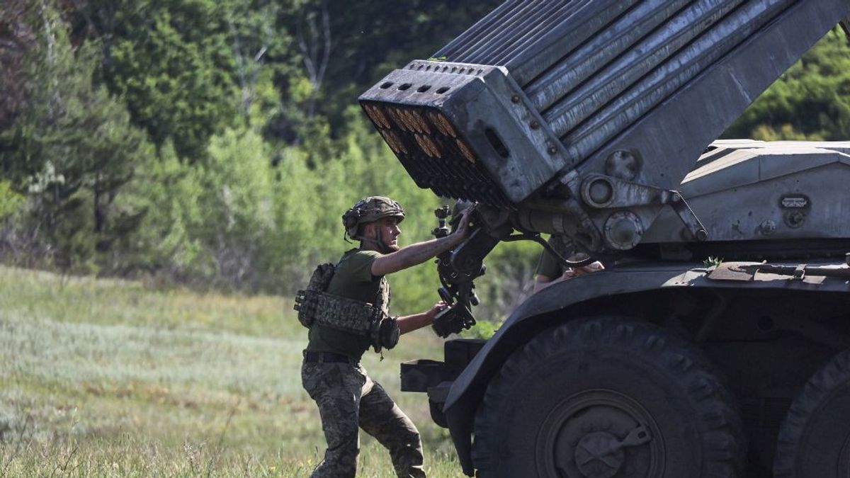 Térképen az ukrán front, miközben hatalmas orosz drón- és légicsapások zúdulnak az országra