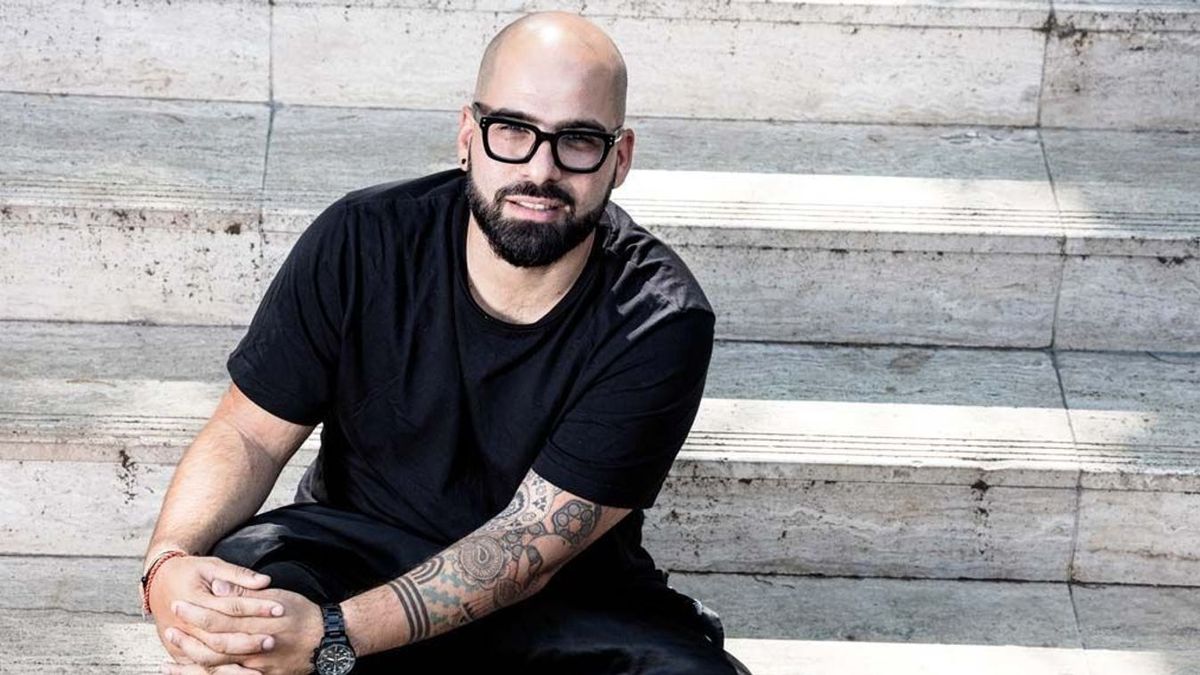 Lotfi Begi: „A magyar dalt a szíved érti, az angolt az agyad” (VIDEÓ)