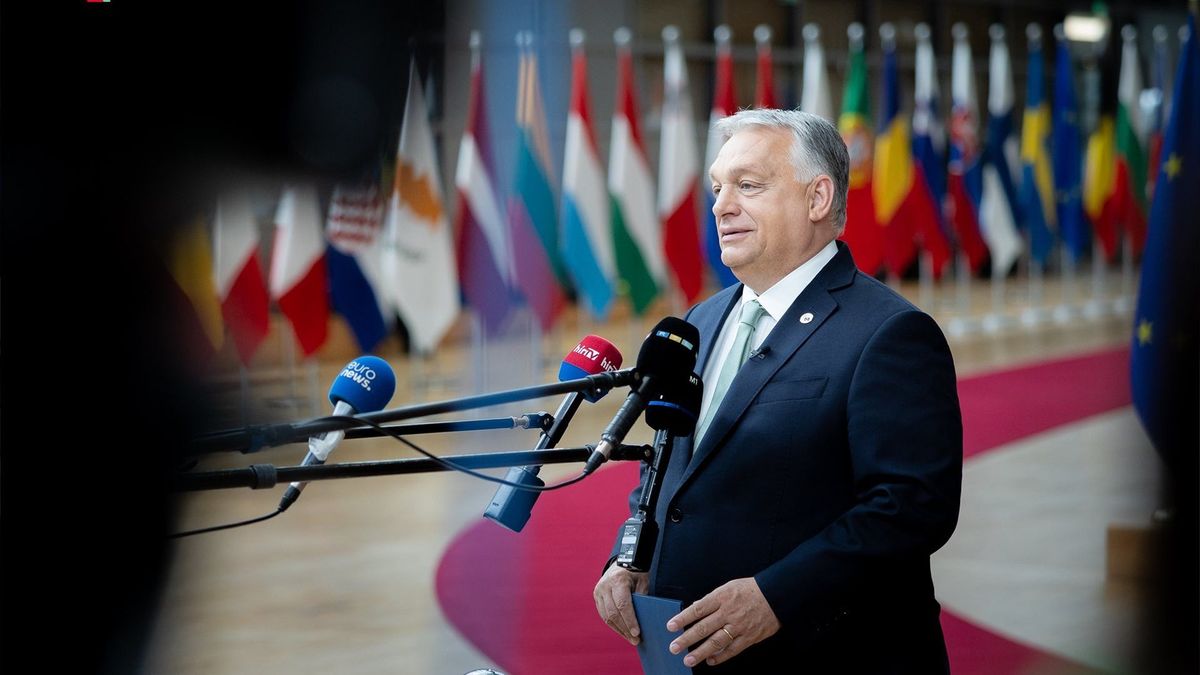 Orbán Viktor egyértelművé tette Ukrajna jövőjét: „már 2 millió 200 ezren álltunk itt az úton, és mondtuk azt, hogy az EU-ba nem vezet út” (VIDEÓ)