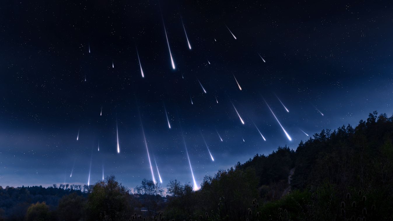 Meteor,Shower,In,The,Sky,,Apocalyptic,View.,Fantastic,Landscape,With, meteorraj