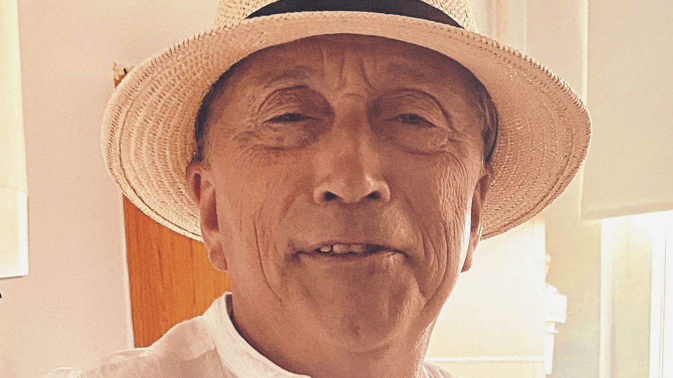 Folyamatosan úton vagyok
