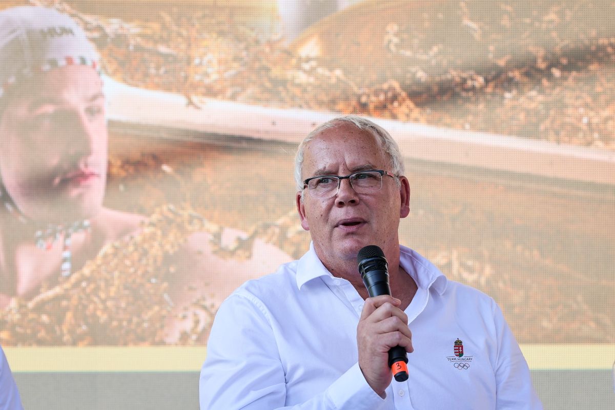 WLADÁR Sándor