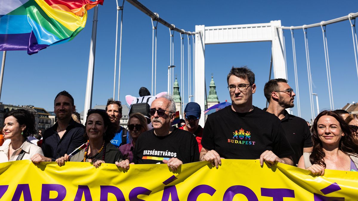 Az óellenzék már annak is örül, ha a Pride fényéből egy sugár rájuk vetül