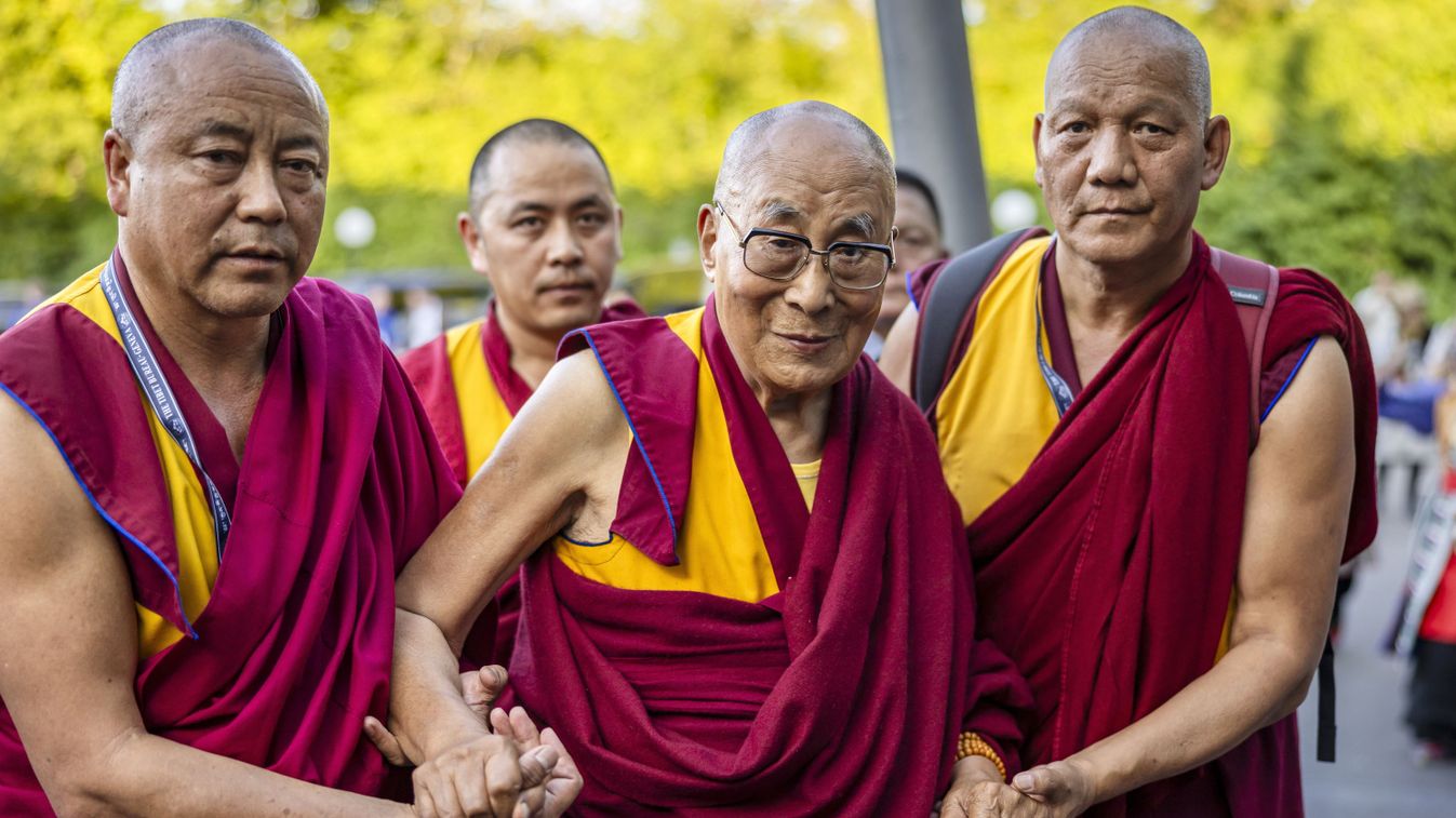 90 éves a dalai láma